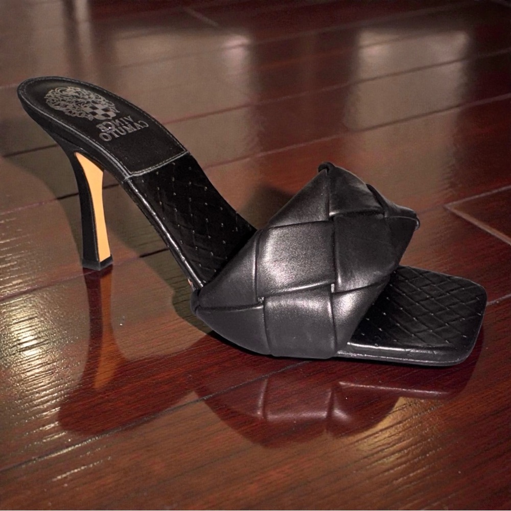 Vince Camuto Black Quilted Slide Sandals Size 9